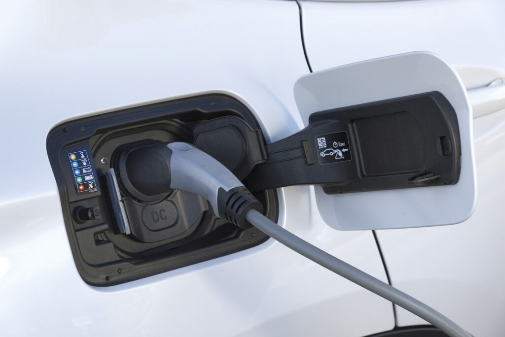 BMW iX3 electric charging - EVs Unplugged
