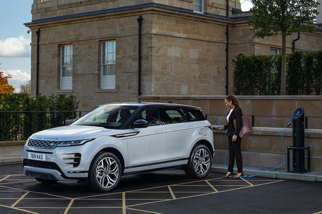 Range Rover Evoque PHEV review charging - EVs Unplugged
