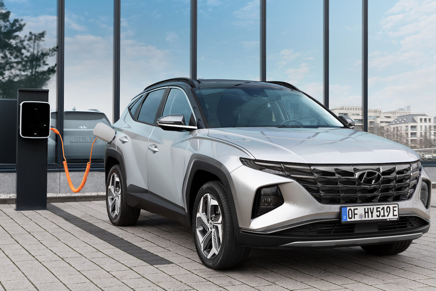 Hyundai Tucson plug-in hybrid charging - EVs Unplugged
