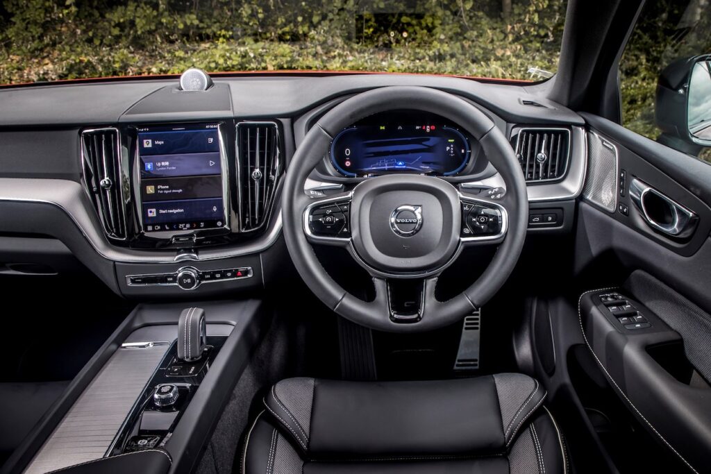 Volvo XC60 Recharge PHEV interior - EVs Unplugged