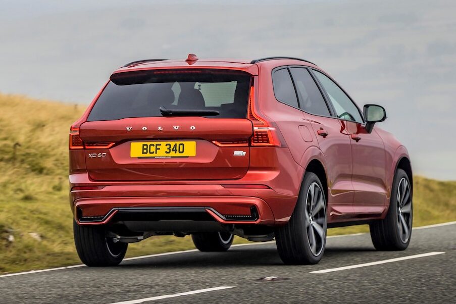 Volvo XC60 Recharge PHEV rear driving - EVs Unplugged