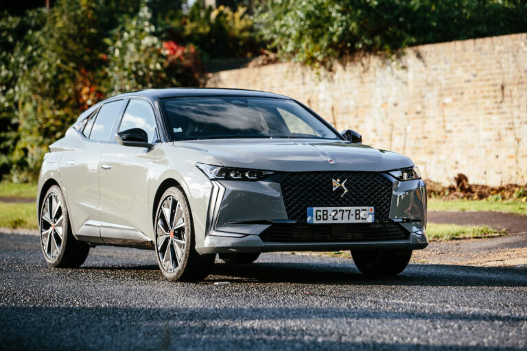 DS4 E-Tense plug-in hybrid front driving - EVs Unplugged