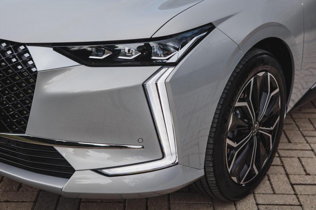 DS4 E-Tense Plug-In Hybrid front light - EVs Unplugged