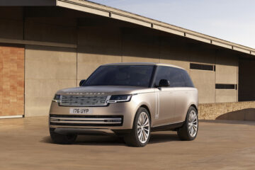 New Range Rover PHEV front - EVs Unplugged