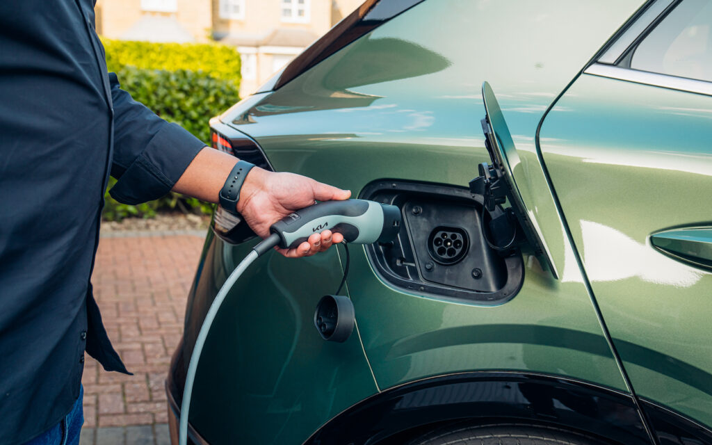 Kia Sportage Plug-In Hybrid charging - EVs Unplugged