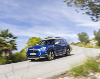 Mini Countryman Electric front driving