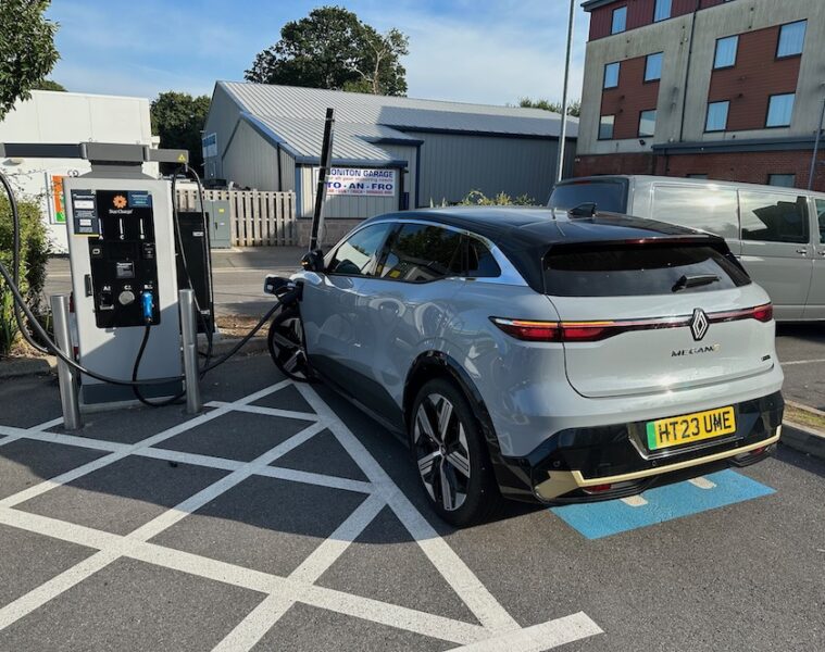 Renault Megane E-Tech charging