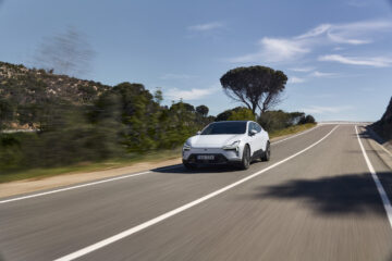 Polestar 4 front driving