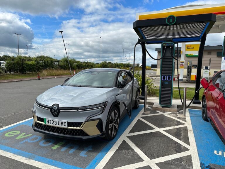 Renault Megane E-Tech charging