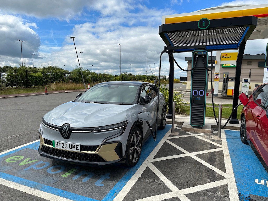 Renault Megane E-tech public charging