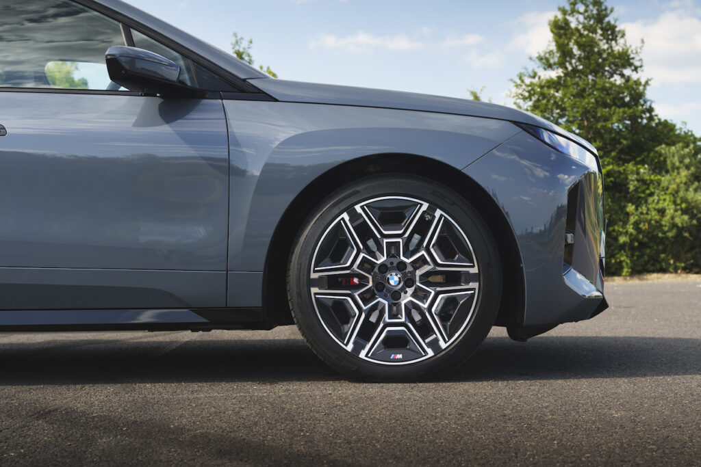 BMW iX front wheel