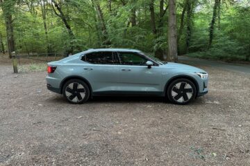 Polestar 2 side on, parked