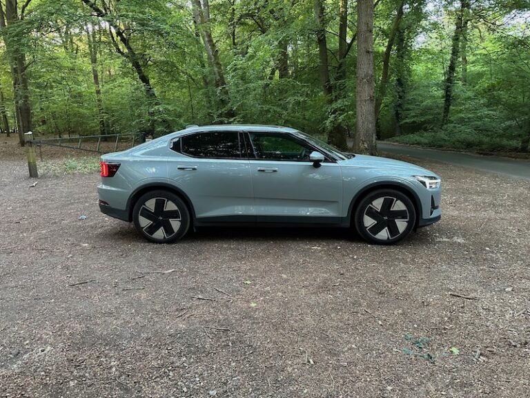 Polestar 2 side on, parked