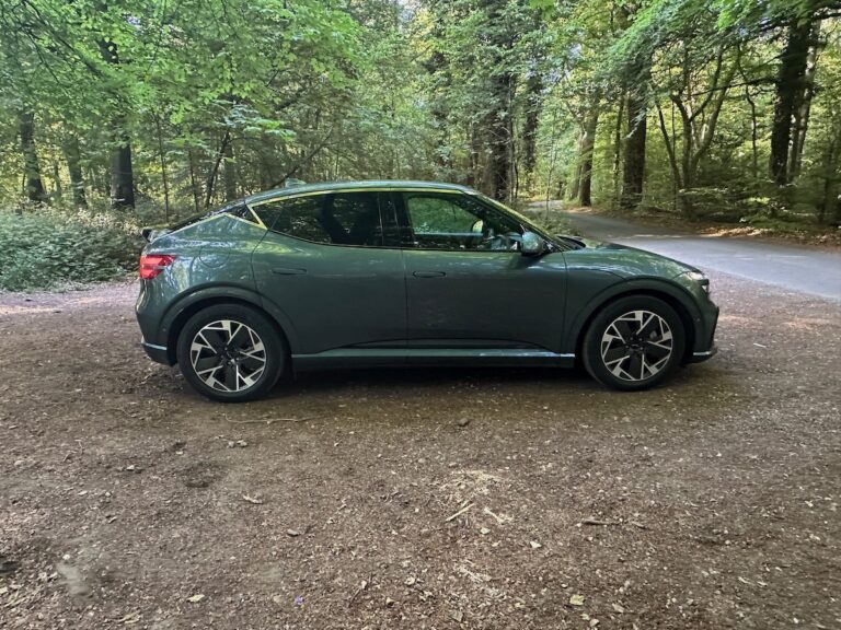Genesis GV60 - side on