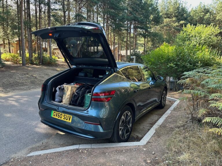 Genesis GV60 boot full